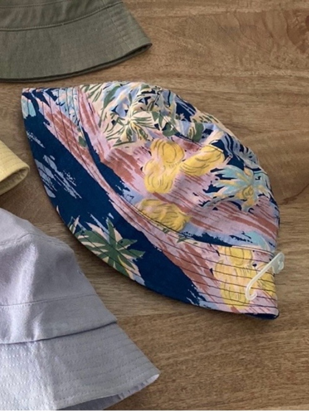 Gap Bucket Hat